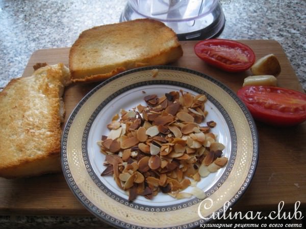 Запеченные креветки с соусом ромеско