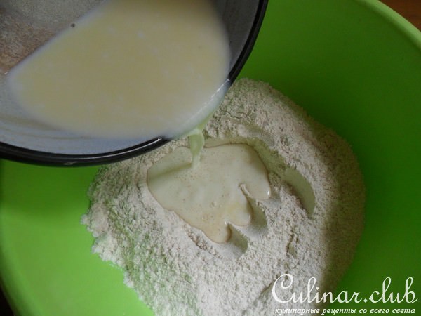 Хлебные булочки с цельнозерновой мукой
