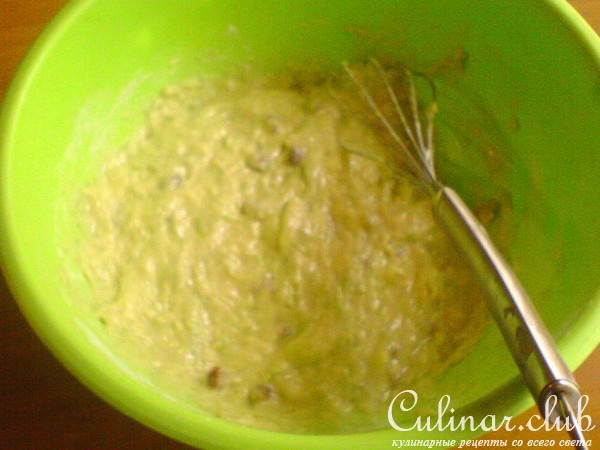 Сладкий хлеб из кабачка с ананасом