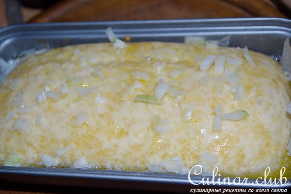Пивной хлеб с луком и сыром