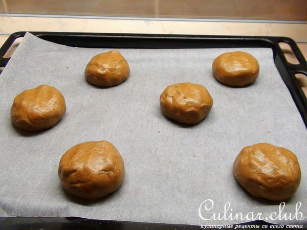 Ржаные булочки с грецкими орехами.