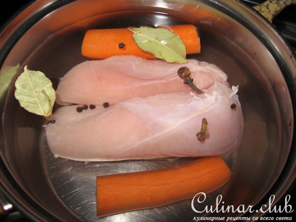 Заливная курочка с желе "Кровавая Мери"