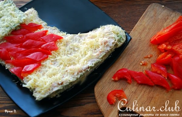 Закусочный торт "Сапожок с подарками"