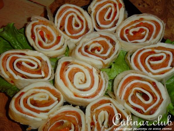 Рыбно-икорный рулет из лаваша