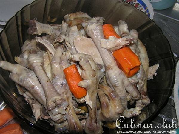 Холодец из куриных лапок