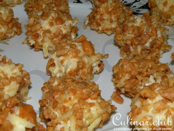 Сырные шарики в орешках