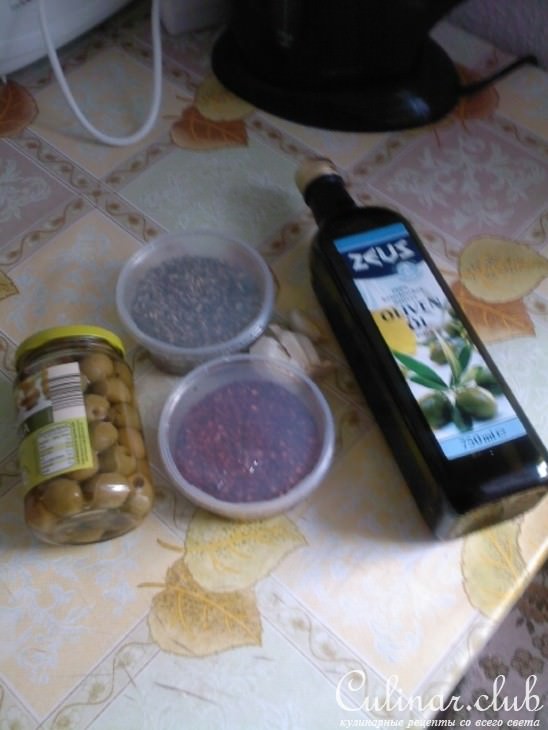 Оливковое пюре к мясу.