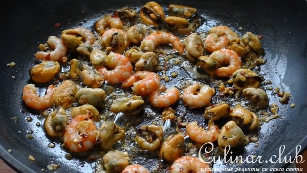 Роллы с диким рисом и двумя начинками