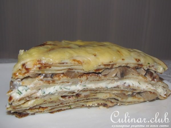 Блинчатый торт с грибами и творогом.