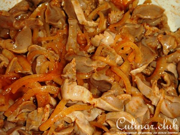 острая закуска из куриных желудков