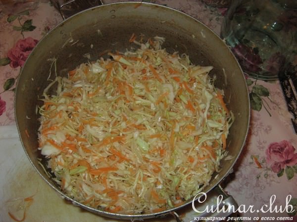 Квасим капусту. А потом "Квасим" =)