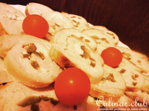 Куриный Рулет с Fitaki и солеными огурчиками)))