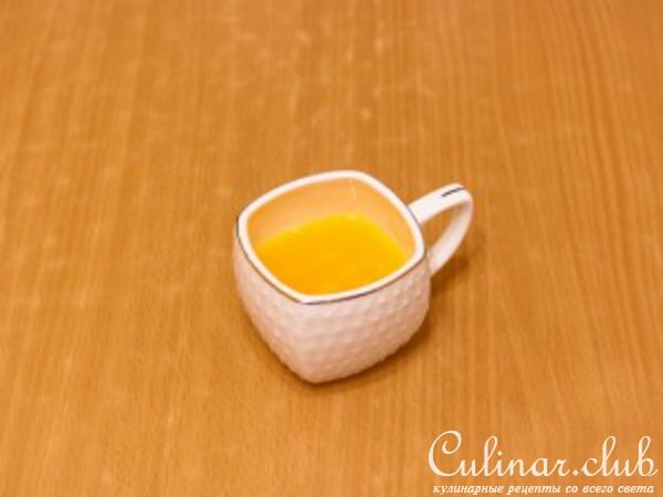 Мясо, запеченное в духовке с брусничным соусом «Дарбо»