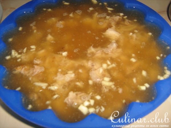 Холодец из трёх видов мяса.