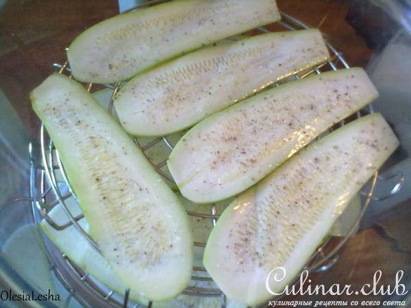 Кабачковые рулетики)))