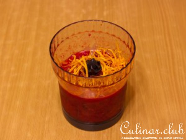 Мясо, запеченное в духовке с брусничным соусом «Дарбо»