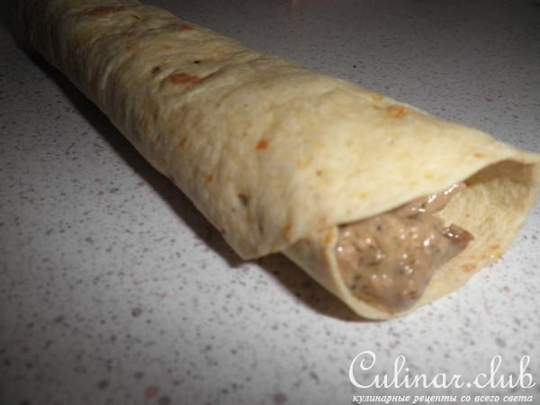 Закусочные рулетики с курицей в лаваше