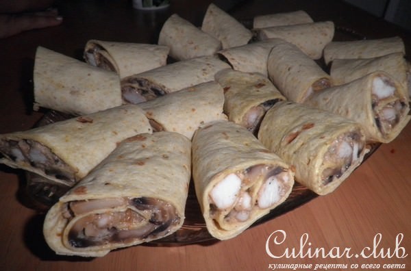 Закусочные рулетики с курицей в лаваше