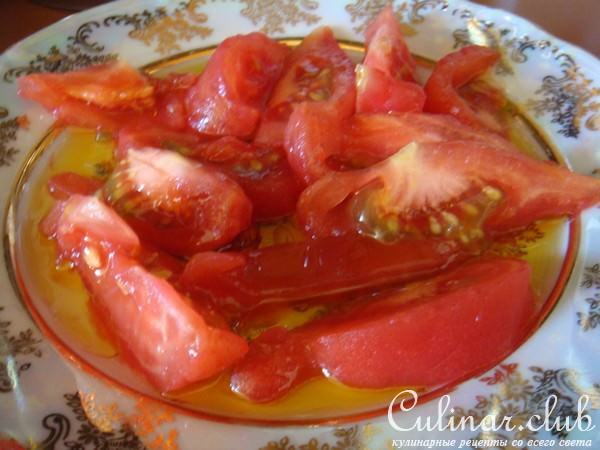 Закуска из творога с томатами и рыбкой
