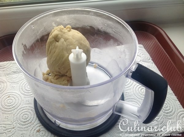 Корзиночки закусочные с фасолевым кремом.
