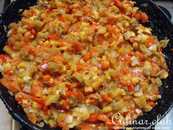Баклажанная икра с яблоками.