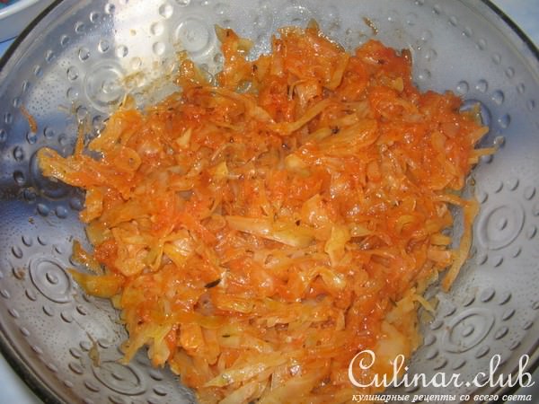 Картофельный рулет с капустой.