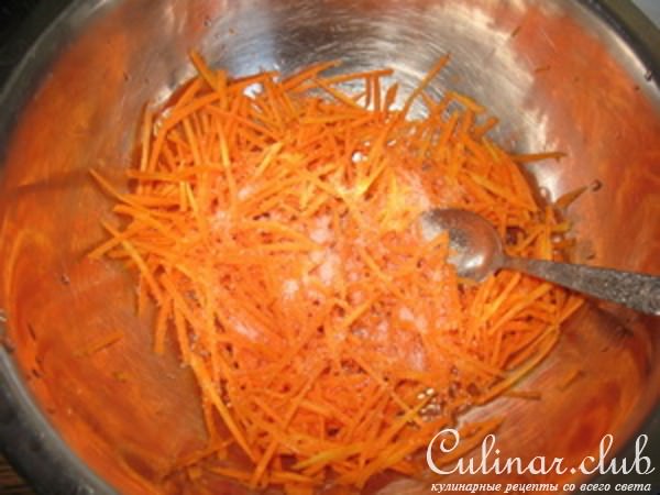 Морковный салат с грибами "по-корейски"