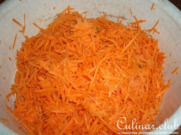 Баклажаны фаршираванные морковью ( квашеные)