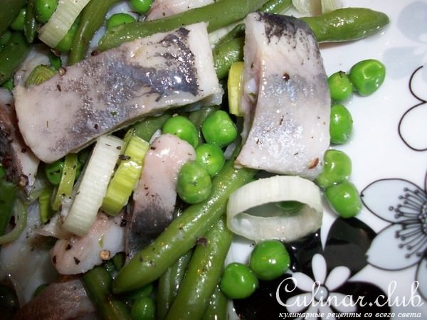 Селёдочный салат или как я подаю селёдку к празднику.