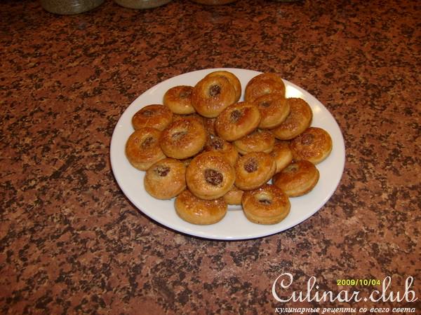 Волованы с креветкой и икрой.