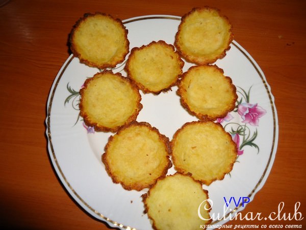 Картофельные корзиночки с икрой