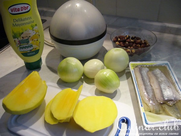 Селедочный паштет „Предвкушение“, отдаленно напоминающий форшмак, и бутерброды с ним