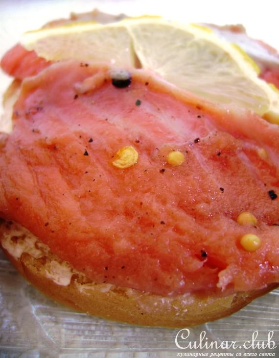 Красная рыба пряного посола пикантного вкуса с перцем. О как!