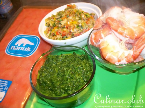 Закуска яйца фаршированые лососем и креветками !!!
