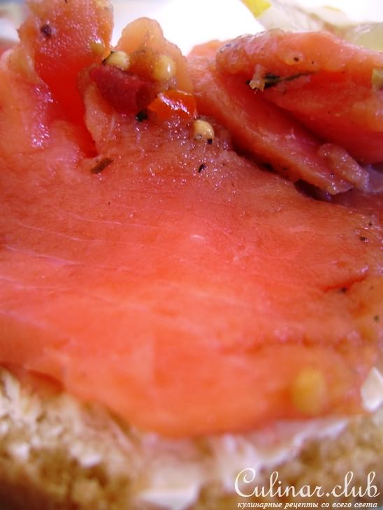 Красная рыба пряного посола пикантного вкуса с перцем. О как!