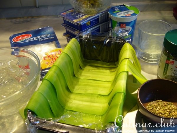 Террин из твороженного сыра с горгонзолой и оливками