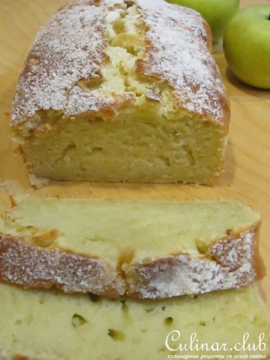 Яблочный кекс с корицей