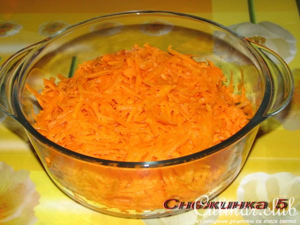 Тыквенный кекс с лимонной помадкой и грецким орехом
