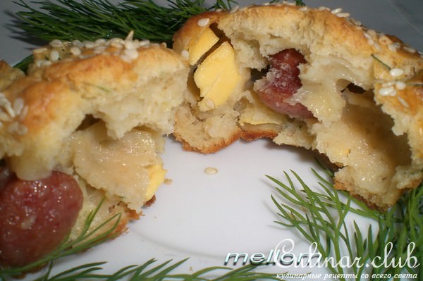Овсяные кексы с сыром и колбасками