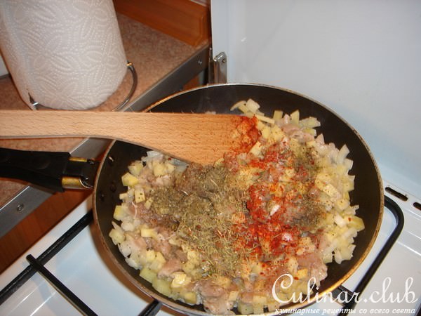 Закусочный кекс с картофелем и мясом.