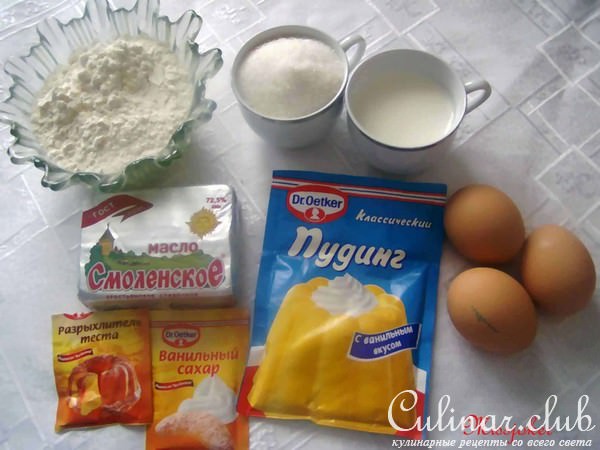 Нежные маффины с шоколадно-смородиновым муссом