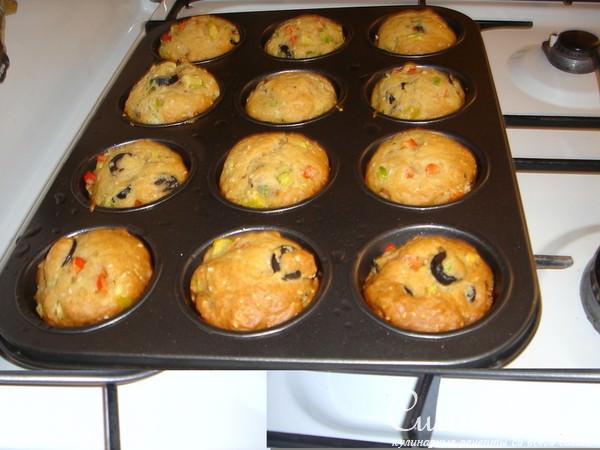 Маффины постные с паприкой и маслинами