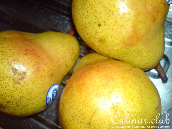 Маффины из коричного теста с грушами под коричной крошкой