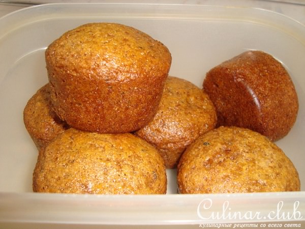 МЕДОВЫЕ КЕКСИКИ С ЦУКАТАМИ И ОРЕХАМИ