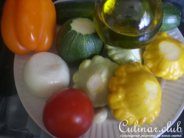 Пряные закусочные маффины из цукинни