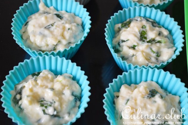 Маффины с сыром и шпинатом.