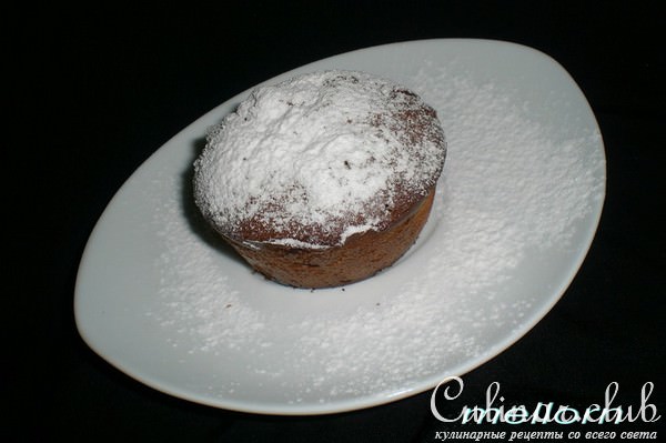 Кексы с халвой и яблоком