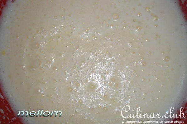 Сметанный кекс с шоколадом и черносливом