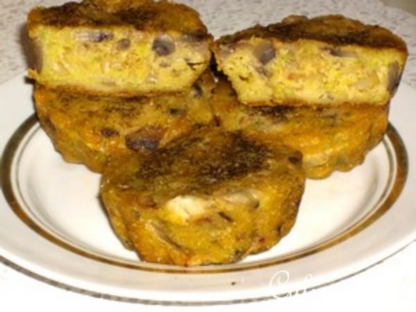 Маффины с грибами и авокадо