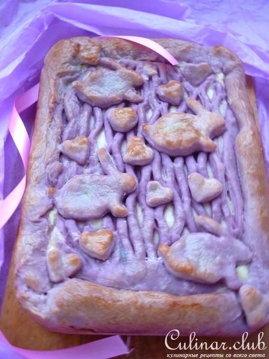 Сиреневый пирог с цветной капустой и сыром